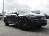 Used 2023 Volkswagen Tiguan SE image 2