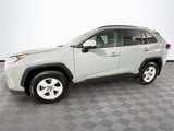 Used 2021 Toyota RAV4 XLE w/ Convenience Package image 4