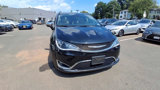 Used 2017 Chrysler Pacifica Limited image 3