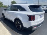 Used 2024 Kia Sorento S image 2
