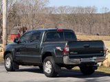 Used 2011 Toyota Tacoma 4x4 Double Cab w/ TRD Off-Road Pkg image 4