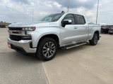 Used 2021 Chevrolet Silverado 1500 LT w/ Convenience Package II image 2