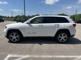 Used 2019 Jeep Grand Cherokee Limited w/ Luxury Group II image 4