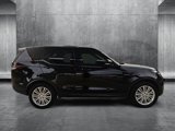 Used 2019 Land Rover Discovery SE image 4