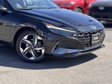 Used 2023 Hyundai Elantra Limited image 3