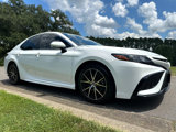 Used 2022 Toyota Camry SE image 3