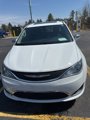 Used 2017 Chrysler Pacifica Limited image 2