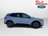 Used 2022 Ford Escape SE w/ SE Sport Appearance Package image 5