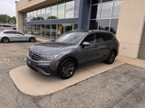 Certified 2022 Volkswagen Tiguan SE image 5