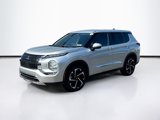 Used 2022 Mitsubishi Outlander SE image 3