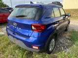 Used 2022 Hyundai Venue SE image 2
