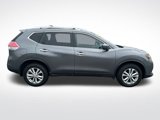 Used 2016 Nissan Rogue SV w/ SV Premium Package image 5