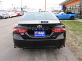 Used 2023 Toyota Camry SE image 4