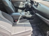 Used 2022 Nissan Rogue SV image 3