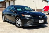Used 2020 Toyota Camry LE image 3
