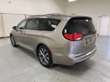 Used 2018 Chrysler Pacifica Limited image 6