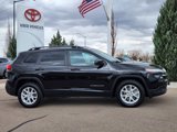 Used 2017 Jeep Cherokee Sport image 2