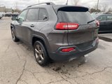 Used 2017 Jeep Cherokee Latitude w/ Comfort/Convenience Group image 2