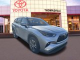 Used 2024 Toyota Highlander XLE image 3