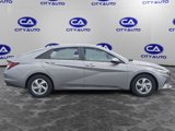 Used 2023 Hyundai Elantra SE image 3