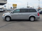 Used 2014 Chrysler Town & Country Touring image 5