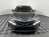 Used 2020 Toyota Camry SE image 2