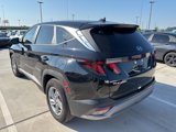 Certified 2025 Hyundai Tucson SE image 6