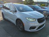 Certified 2021 Chrysler Pacifica Touring w/ S Appearance Package image 2