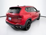 Used 2022 Volkswagen Taos SE image 5