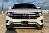 Used 2021 Volkswagen Atlas Cross Sport SE image 2