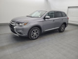 Used 2018 Mitsubishi Outlander LE image 2