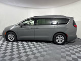 Used 2022 Chrysler Pacifica Touring-L image 3