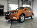 Used 2018 Nissan Rogue SV w/ Premium Package image 2