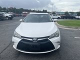 Used 2017 Toyota Camry SE image 2