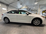 Used 2022 Toyota Corolla LE image 4