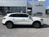 Used 2022 Lincoln Nautilus FWD image 2