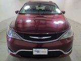 Used 2017 Chrysler Pacifica Touring-L w/ Tire & Wheel Group image 2