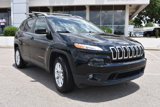 Used 2018 Jeep Cherokee Latitude Plus w/ Comfort/Convenience Group image 3