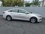 Used 2017 Hyundai Sonata SE image 2