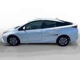 Used 2016 Toyota Prius Three image 2