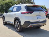 Used 2022 Nissan Rogue SL w/ SL Premium Package image 3