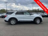 New 2025 Ford Explorer Active image 2