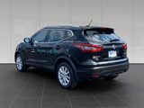 Used 2022 Nissan Rogue Sport SV image 3