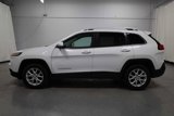 Used 2017 Jeep Cherokee Latitude image 2
