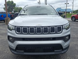 New 2025 Jeep Compass Latitude image 2