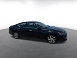 Used 2023 Nissan Altima 2.5 S image 2