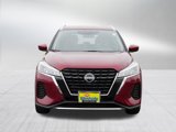 Used 2022 Nissan Kicks SV image 2