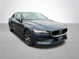 Used 2020 Volvo S60 T5 Momentum image 4