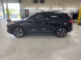 Used 2022 Ford Escape SE w/ SE Sport Appearance Package image 2