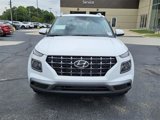 New 2025 Hyundai Venue SEL image 2